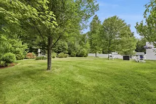 413 Batchelor St, Granby, MA 01033 - Photo 32