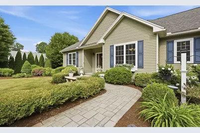 413 Batchelor St, Granby, MA 01033 - Photo 6