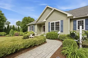 413 Batchelor St, Granby, MA 01033 - Photo 6