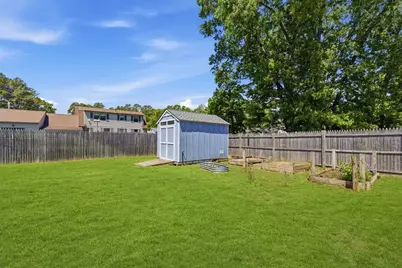 303 College St, Chicopee, MA 01020 - Photo 34