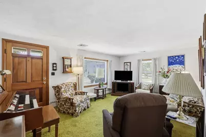 20 Bourbeau St, Chicopee, MA 01020 - Photo 18