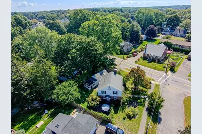 1 Lexington St, South Hadley, MA 01075 - Photo 6