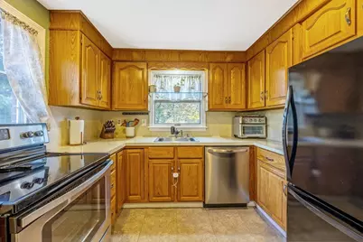 1 Lexington St, South Hadley, MA 01075 - Photo 28