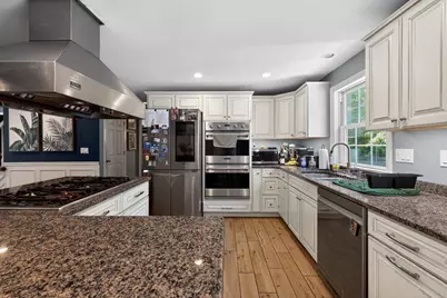 23 Smith St, Attleboro, MA 02703 - Photo 6