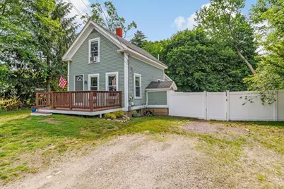 92 Oak Ave, Athol, MA 01331 - Photo 2