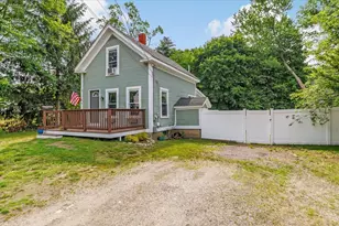 92 Oak Ave, Athol, MA 01331 - Photo 2