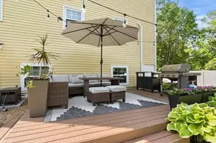 42 Hale St, Newburyport, MA 01950 - Photo 32