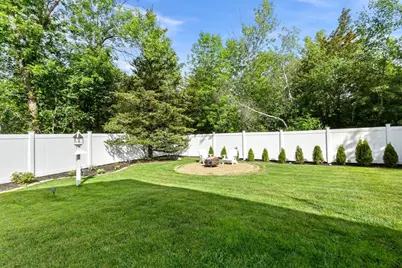 42 Hale St, Newburyport, MA 01950 - Photo 34
