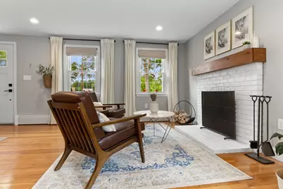 42 Hale St, Newburyport, MA 01950 - Photo 4