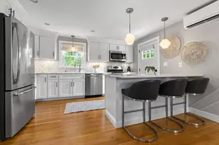 42 Hale St, Newburyport, MA 01950 - Photo 12