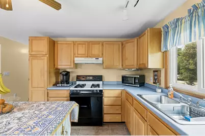 55 John St, Acushnet, MA 02743 - Photo 12