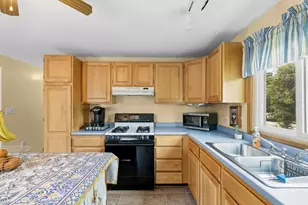 55 John St, Acushnet, MA 02743 - Photo 12