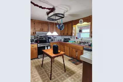 133 Woodlawn Rd, Athol, MA 01331 - Photo 2