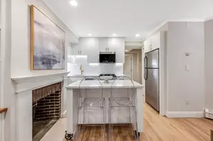 45 1/2 Garden St, Boston, MA 02114 - Photo 2