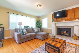 28 Parker St, East Longmeadow, MA 01028 - Photo 4