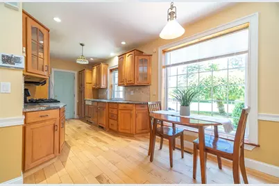 28 Parker St, East Longmeadow, MA 01028 - Photo 8