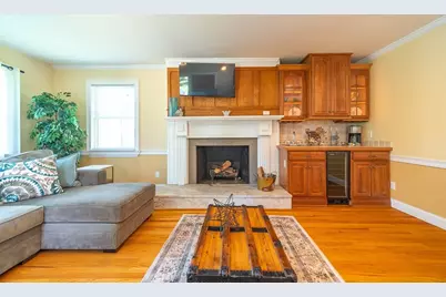 28 Parker St, East Longmeadow, MA 01028 - Photo 6