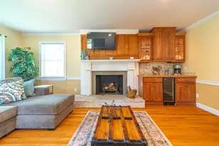 28 Parker St, East Longmeadow, MA 01028 - Photo 6