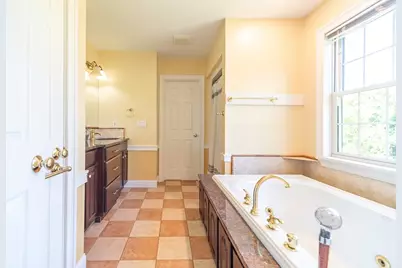 28 Parker St, East Longmeadow, MA 01028 - Photo 24