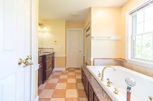 28 Parker St, East Longmeadow, MA 01028 - Photo 24