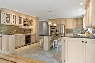 258 Hill St, Leominster, MA 01453 - Photo 16