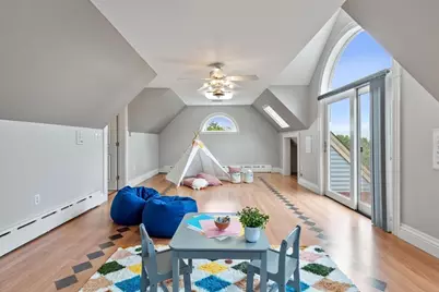 258 Hill St, Leominster, MA 01453 - Photo 32