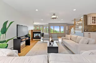 258 Hill St, Leominster, MA 01453 - Photo 14