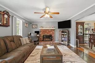 1527 Main St, Acushnet, MA 02743 - Photo 8