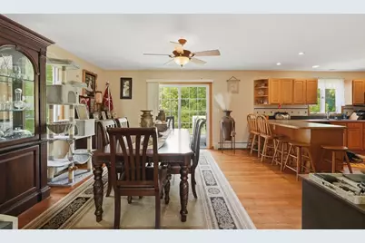1527 Main Street, Acushnet, MA 02743 - Photo 12