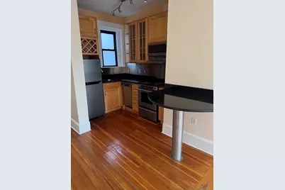 75 Burbank #402, Boston, MA 02115 - Photo 6