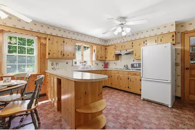 104 Jackson Dr, Raynham, MA 02767 - Photo 6