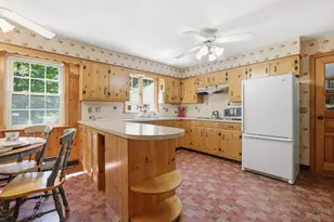 104 Jackson Dr, Raynham, MA 02767 - Photo 6