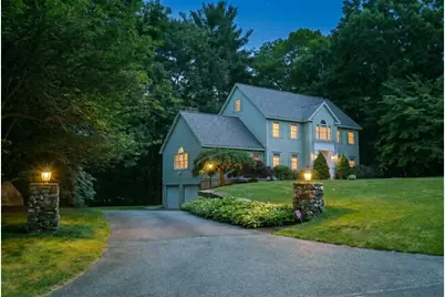 17 James Ave, Middleton, MA 01949 - Photo 4