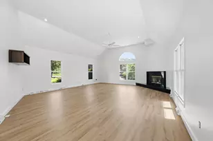 30 Cara Ln, Westfield, MA 01085 - Photo 4