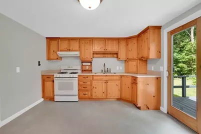 4 Silver St, Monson, MA 01057 - Photo 4