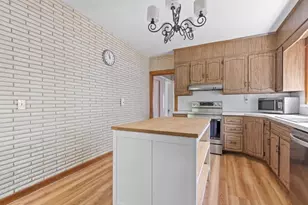 84 Brayton Rd, Boston, MA 02135 - Photo 8