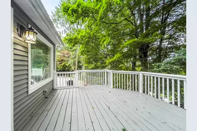 38 Ames Ave, West Springfield, MA 01089 - Photo 18
