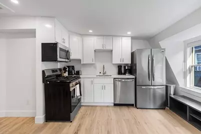 6. Goodwin Pl.. #4, Boston, MA 02114 - Photo 12
