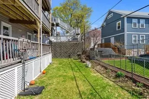 51 King St, Boston, MA 02122 - Photo 18