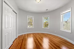 51 King St, Boston, MA 02122 - Photo 8