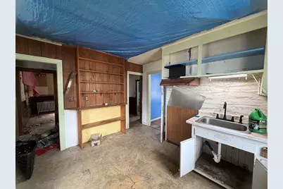 19 Swampscott Ave, Peabody, MA 01961 - Photo 6