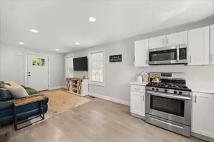 64 Fall River Ave, Seekonk, MA 02771 - Photo 12