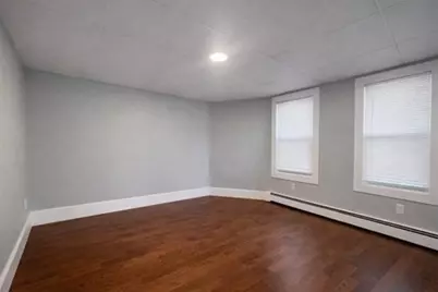 203 London St #1, Boston, MA 02128 - Photo 4