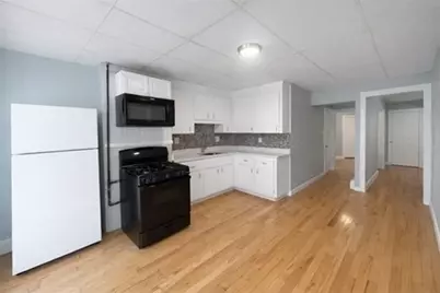 203 London St #1, Boston, MA 02128 - Photo 2