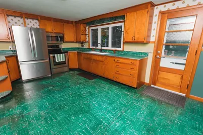 40 Newell Pond Rd, Greenfield, MA 01301 - Photo 8