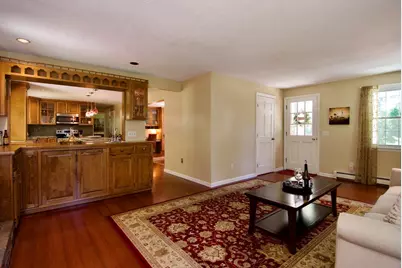 326 Flynt St, Palmer, MA 01069 - Photo 6