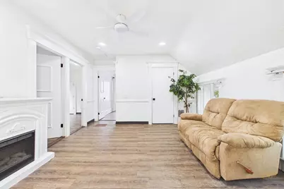 887 Shawmut Ave, New Bedford, MA 02746 - Photo 14