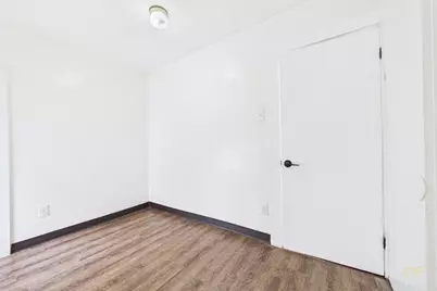 887 Shawmut Ave, New Bedford, MA 02746 - Photo 24