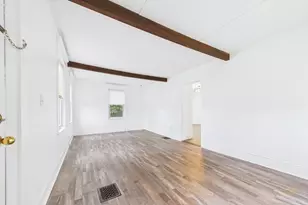 887 Shawmut Ave, New Bedford, MA 02746 - Photo 8