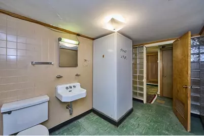 119 Rawson Rd, Brookline, MA 02445 - Photo 16